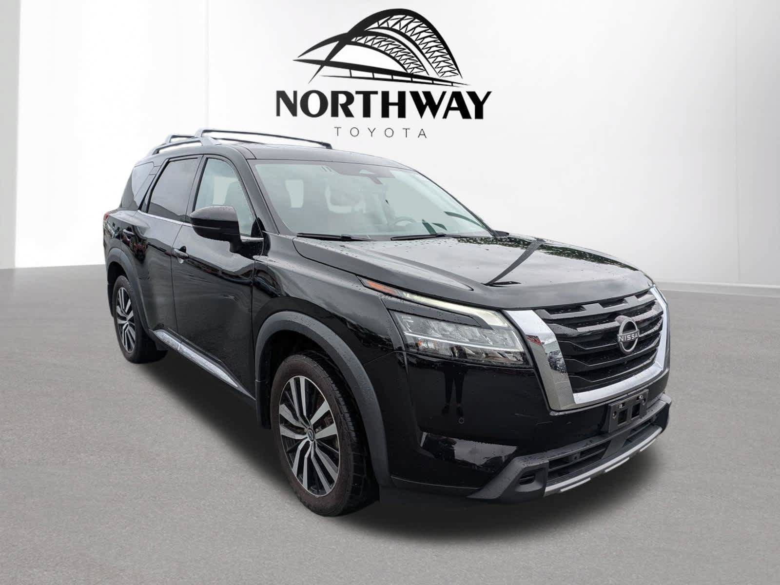 Used 2023 Nissan Pathfinder Platinum