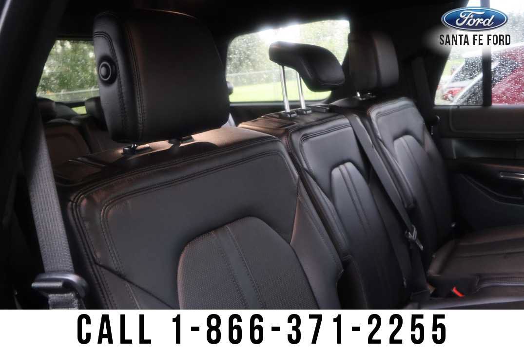 Used 2019 Ford Expedition Limited w/ Driver Assistance Package AWD/4WD image 27