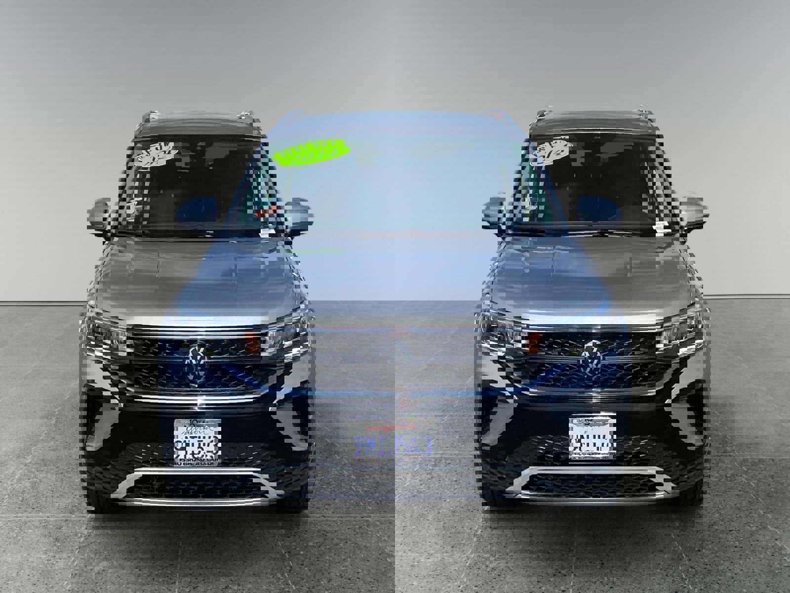 Used 2024 Volkswagen Taos SE image 8