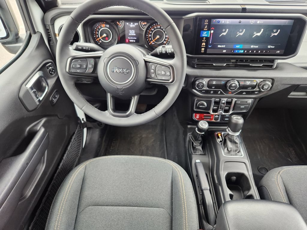 Used 2025 Jeep Wrangler Unlimited Sport AWD/4WD image 32