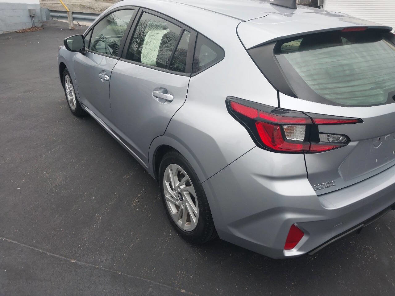 Used 2024 Subaru Impreza 2.0i image 6