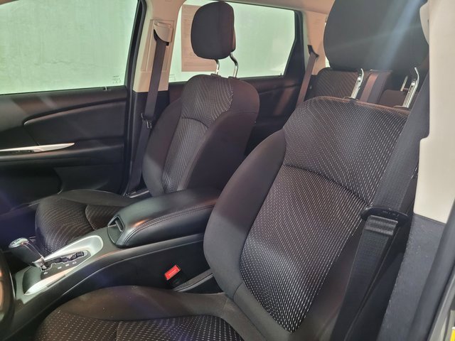 Used 2020 Dodge Journey SE w/ SE Popular Equipment Group image 26