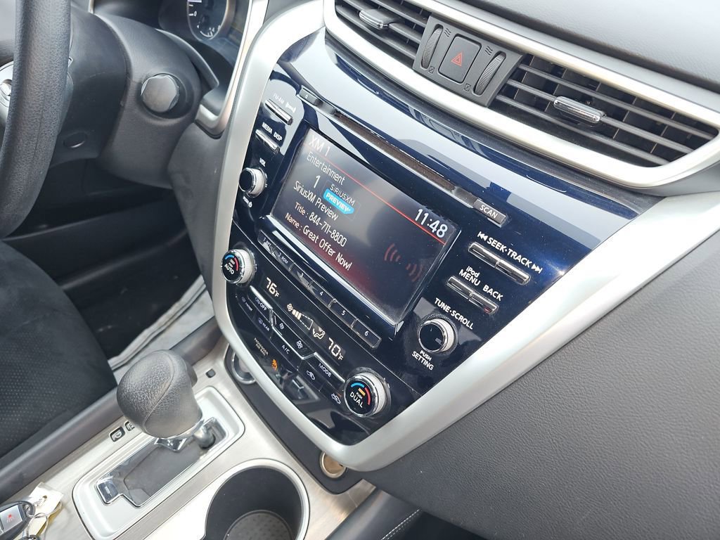 Used 2017 Nissan Murano S image 17