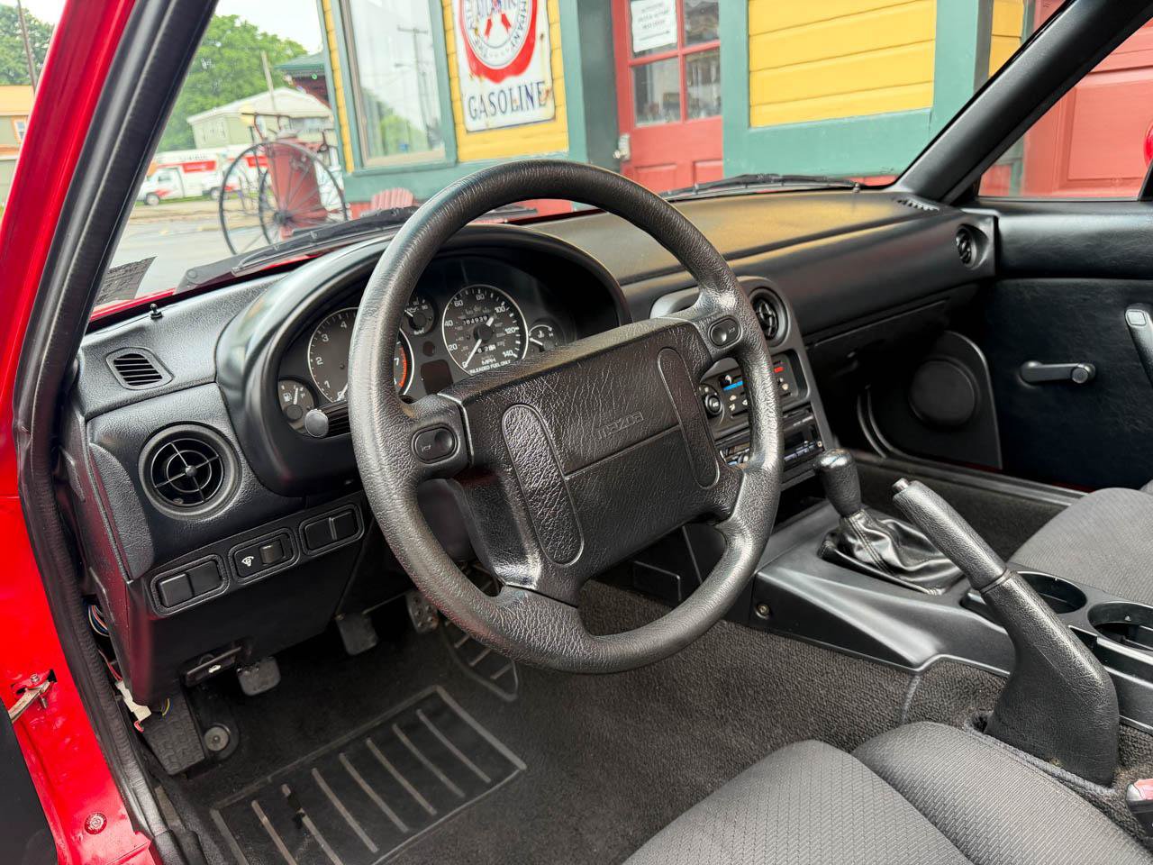 Used 1990 MAZDA MX-5 Miata RWD image 26