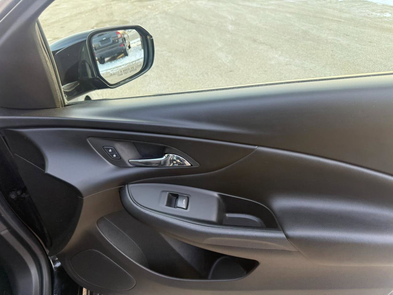 Used 2018 Chevrolet Volt LT w/ Comfort Package image 20