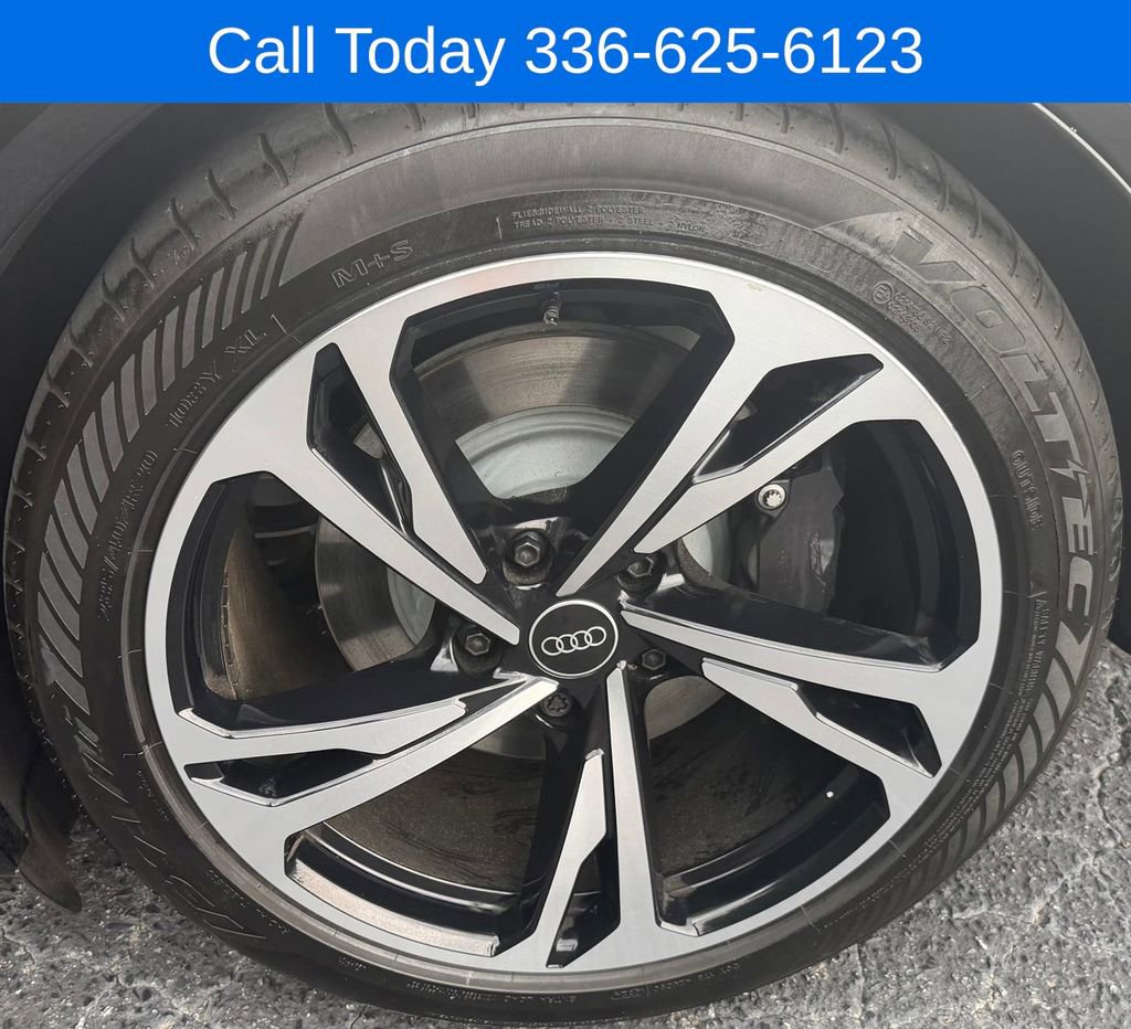 Used 2023 Audi e-tron GT Premium Plus AWD/4WD image 10