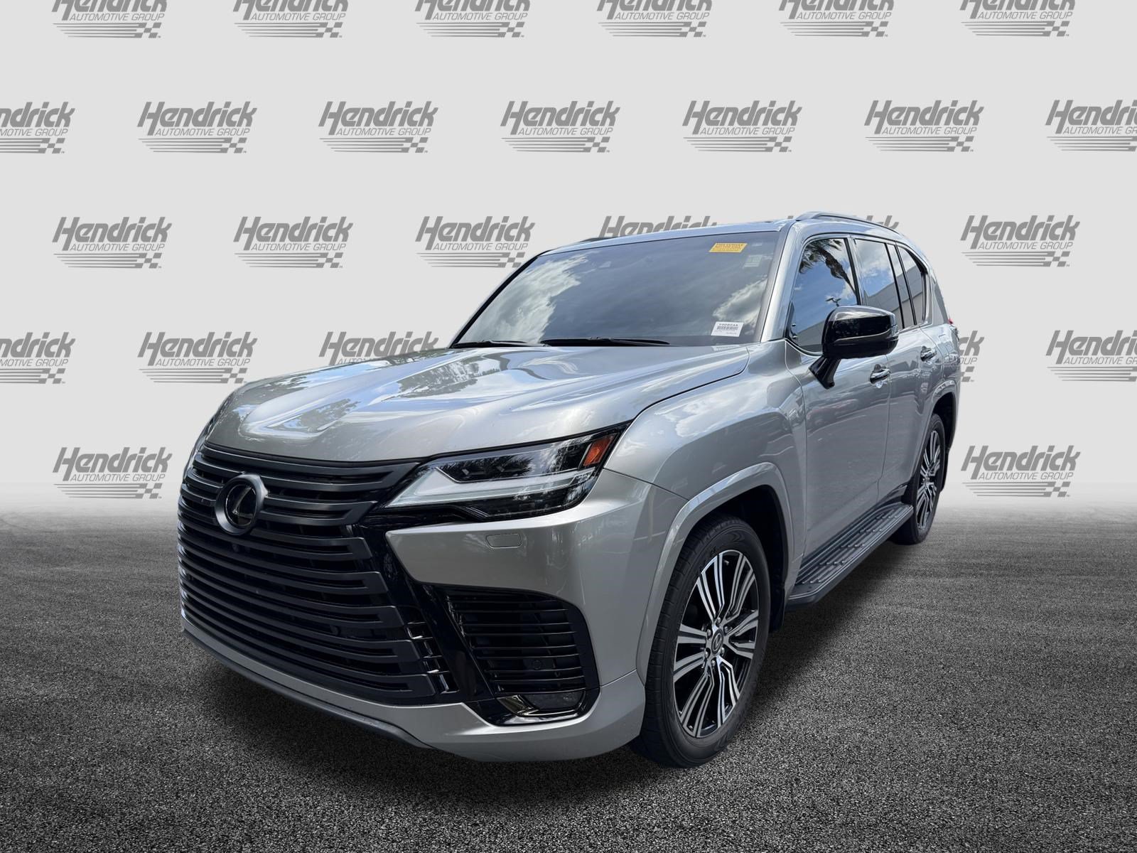Used 2023 Lexus LX 600 4WD w/ Appearance Package image 5