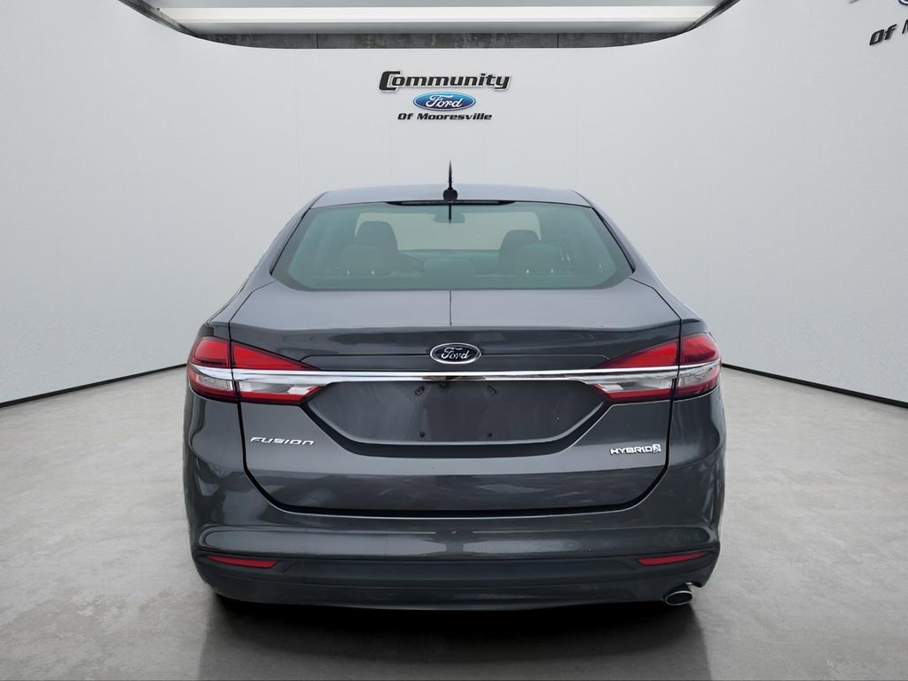 Used 2018 Ford Fusion S image 8