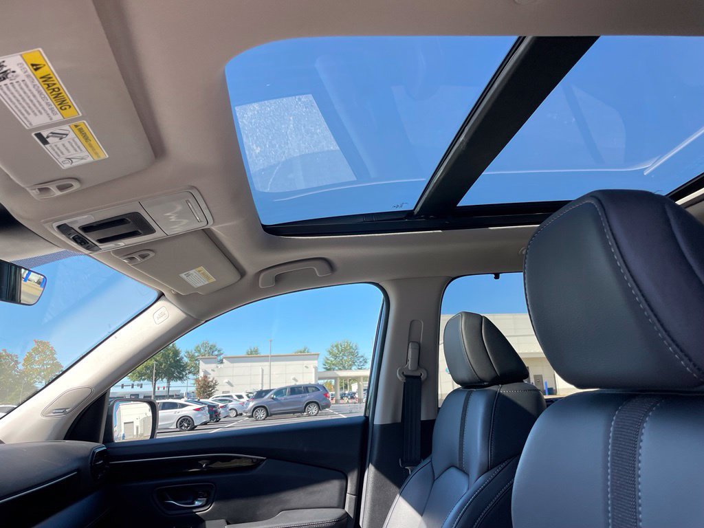 Certified 2025 Honda Pilot Touring image 28