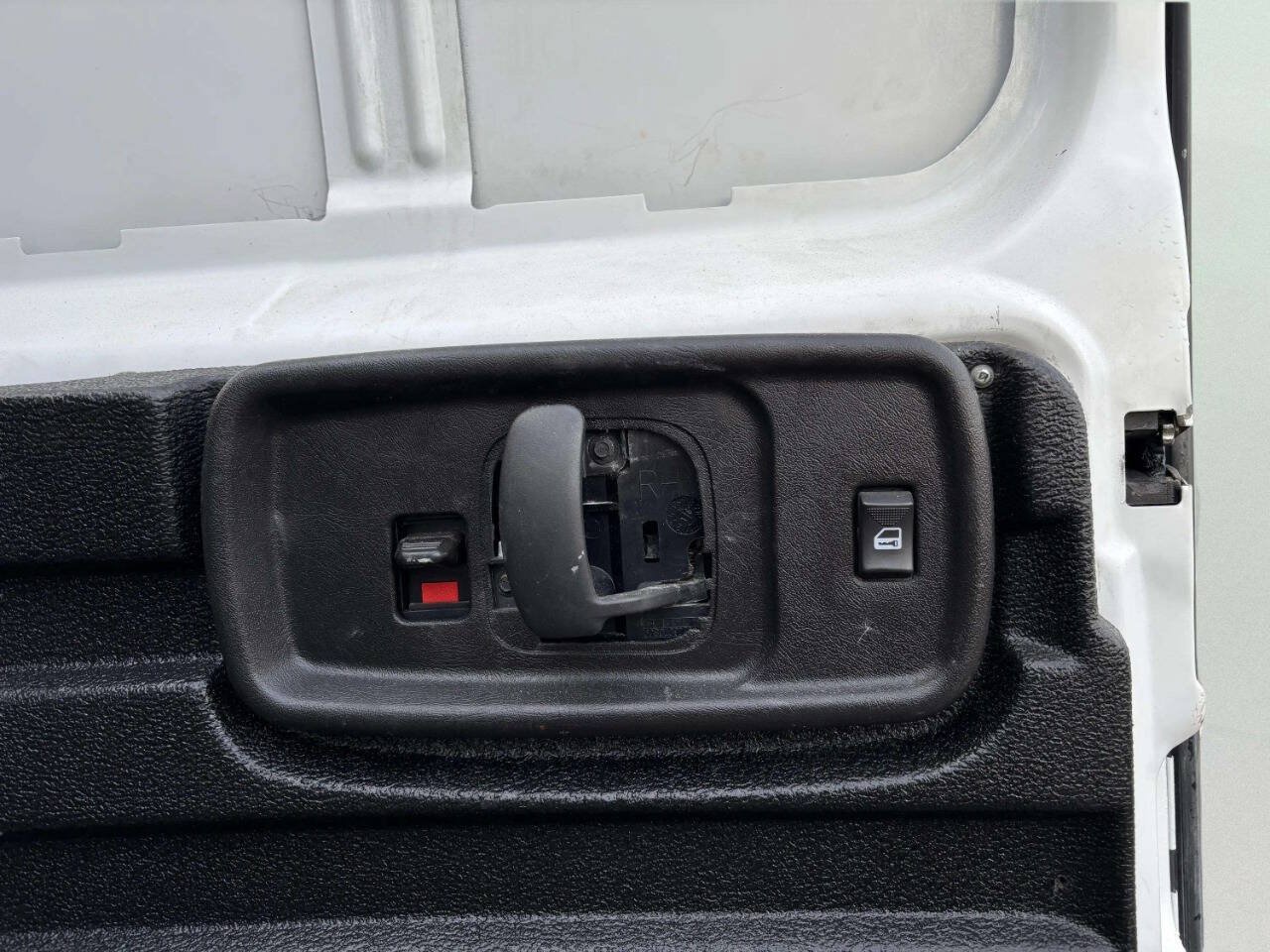 Used 2016 Chevrolet Express 3500 Extended RWD image 13