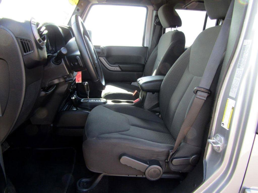 Used 2017 Jeep Wrangler Unlimited Sport w/ Quick Order Package 24S image 19