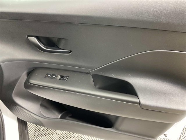 Used 2024 Hyundai Kona SEL image 23