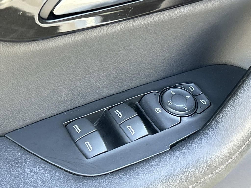 Used 2019 Chevrolet Blazer Premier w/ Sun and Wheels Package AWD/4WD image 19