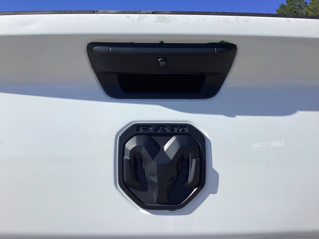 Used 2022 RAM 3500 Tradesman RWD image 13