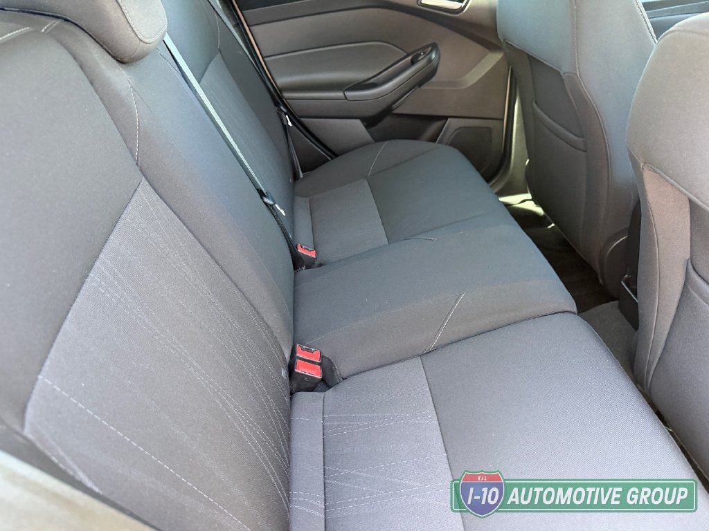 Used 2016 Ford Focus SE FWD image 15