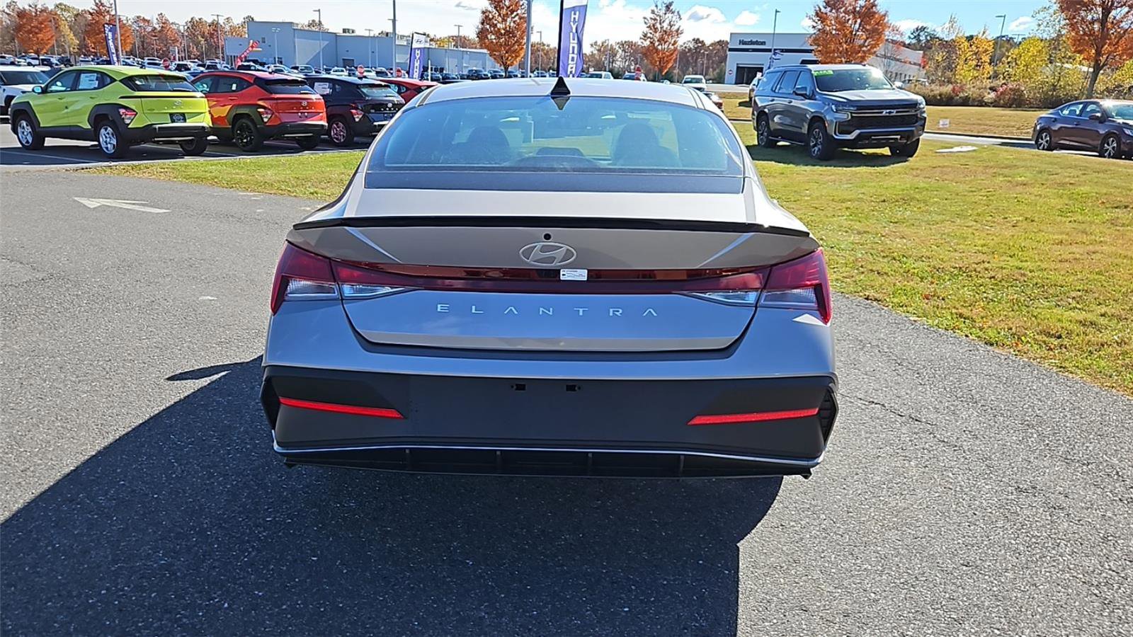 New 2025 Hyundai Elantra Sport image 6