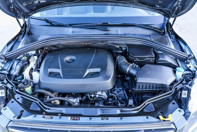 Used 2016 Volvo XC60 T6 Platinum w/ Climate Package image 28