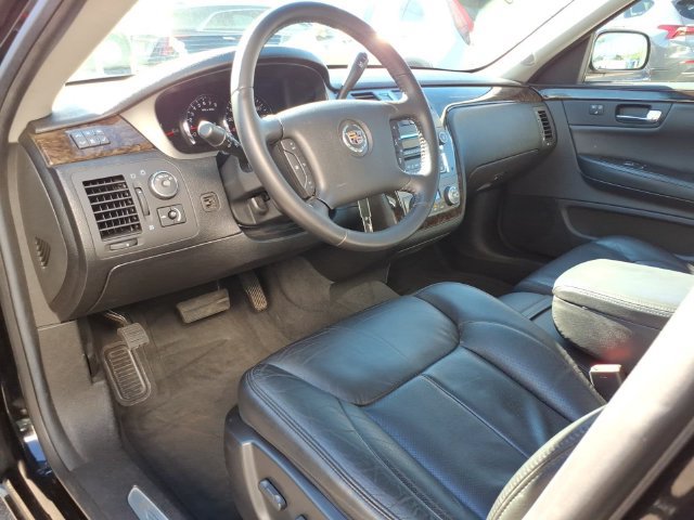 Used 2010 Cadillac DTS FWD image 13