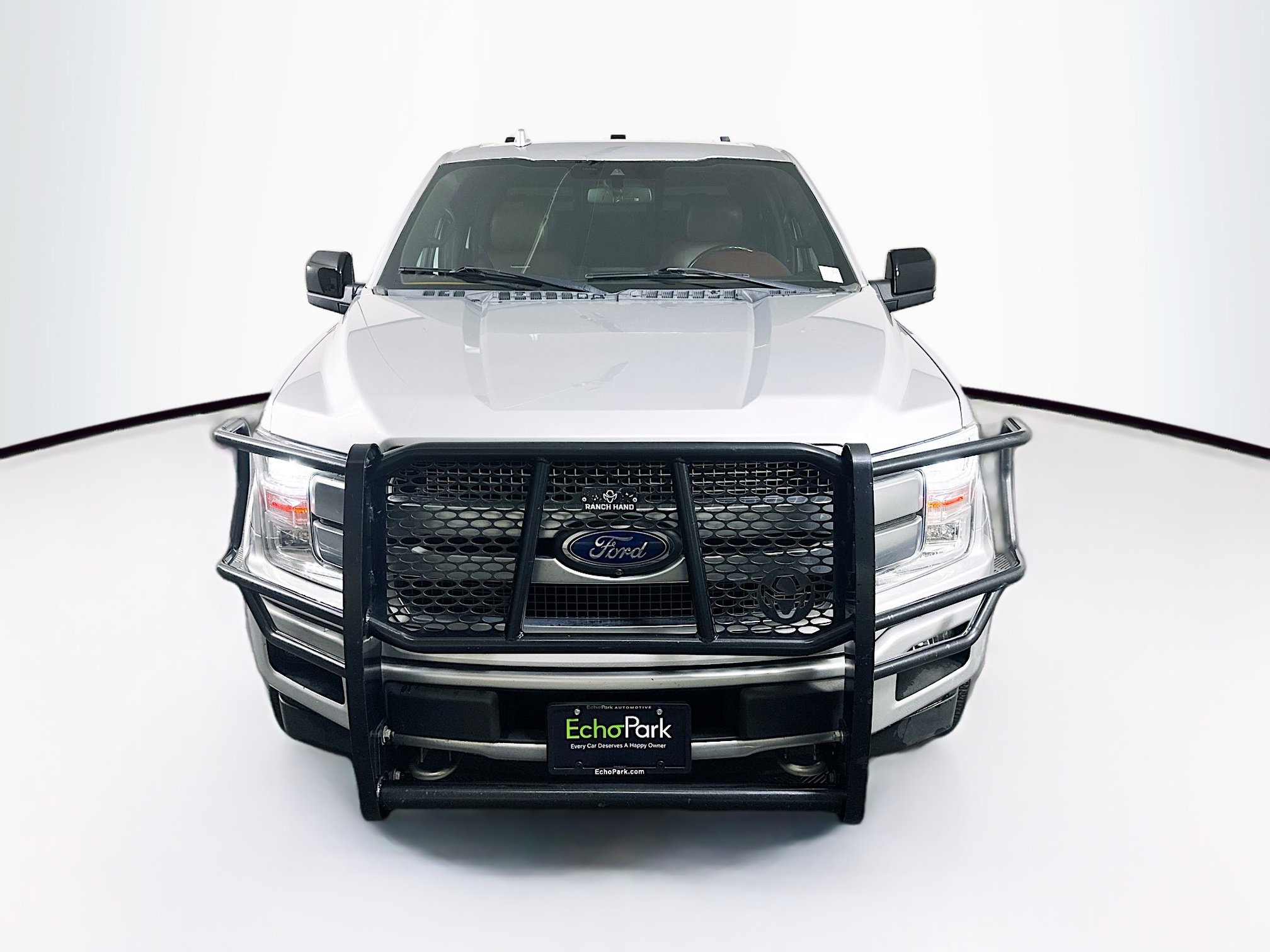 Used 2019 Ford F150 Platinum w/ Equipment Group 701A Luxury AWD/4WD image 2