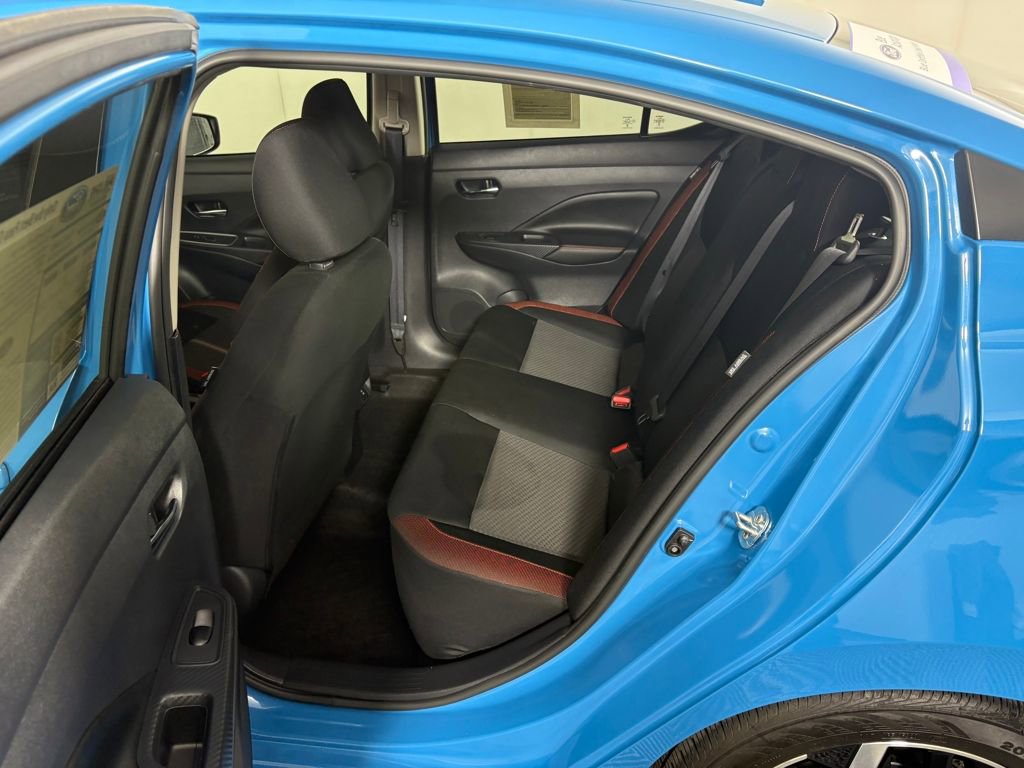Used 2025 Nissan Versa SR w/ Trunk Package image 28