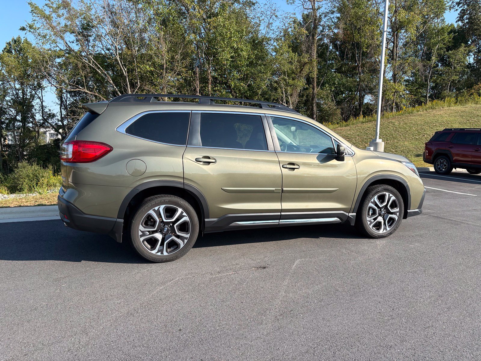 Used 2023 Subaru Ascent Limited AWD/4WD image 8