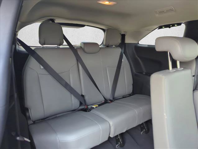 Certified 2026 Toyota Sienna XLE FWD image 28