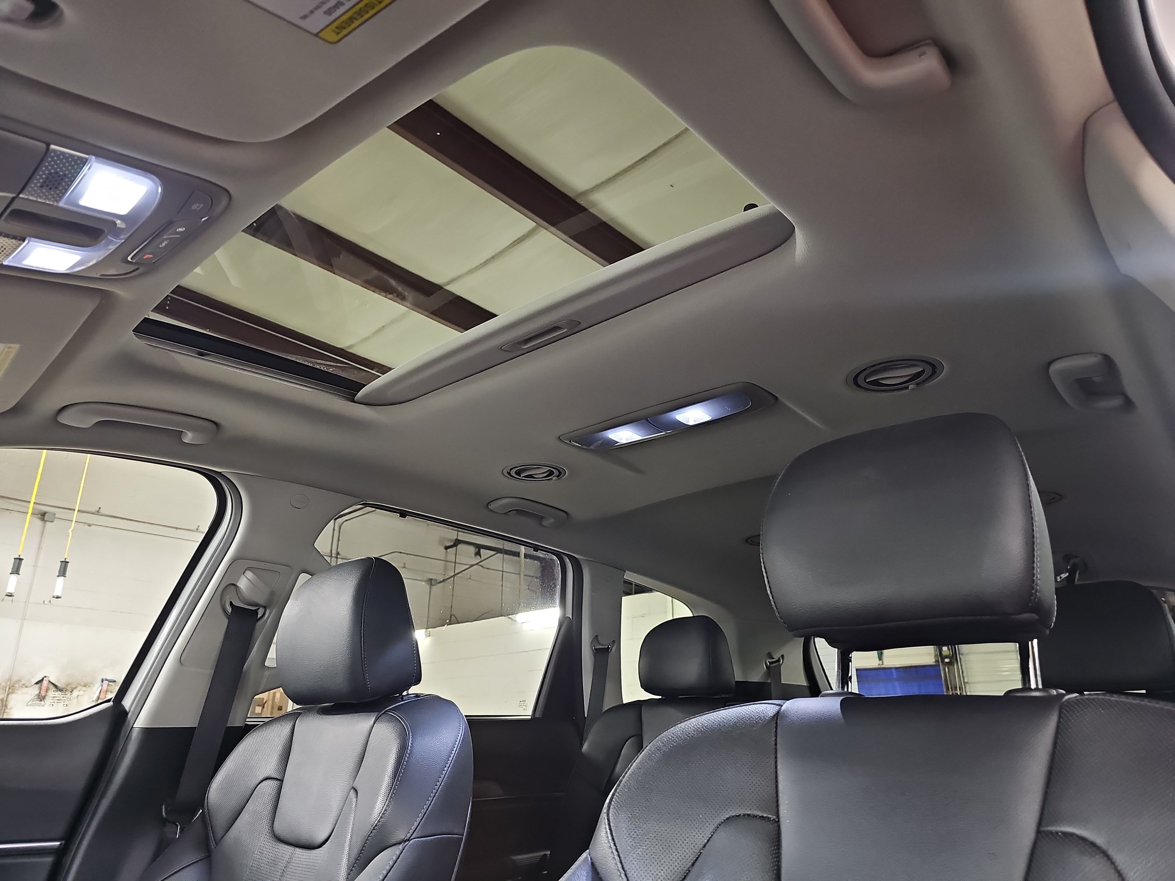 Used 2020 Kia Telluride EX w/ EX Premium Package AWD/4WD image 30