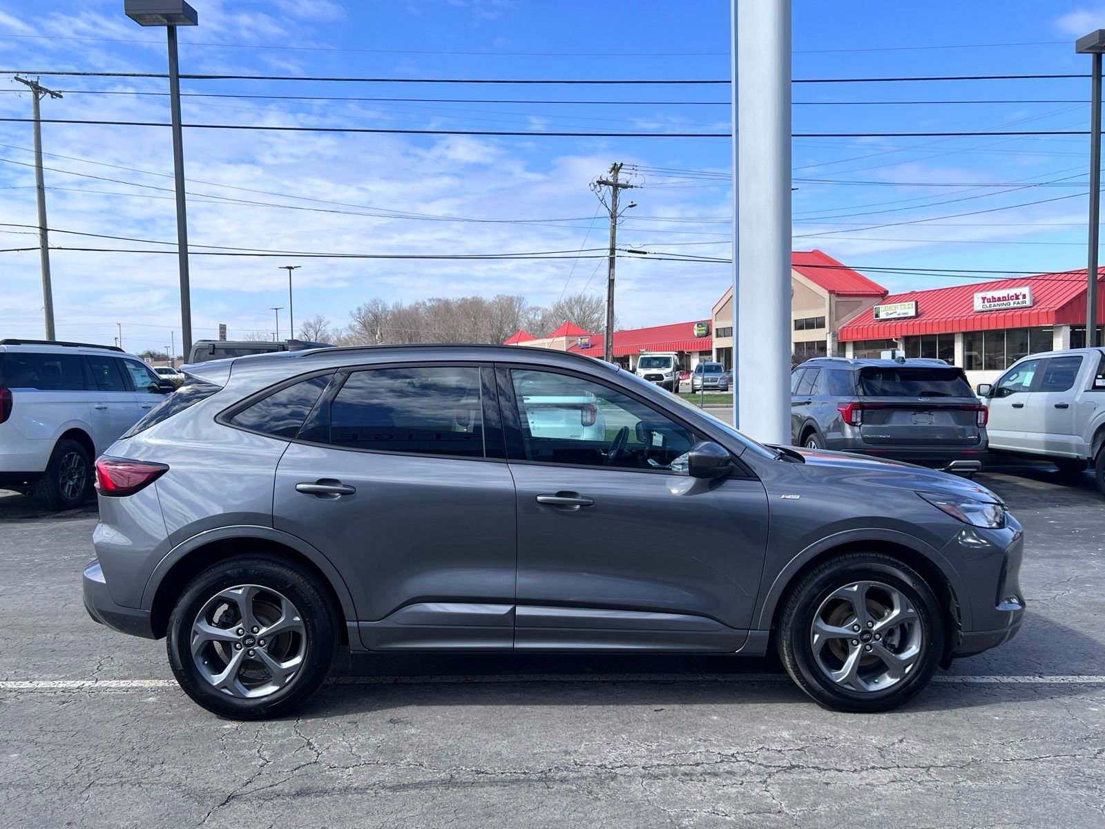 Used 2023 Ford Escape ST-Line Select w/ Tech Pack #2 image 8