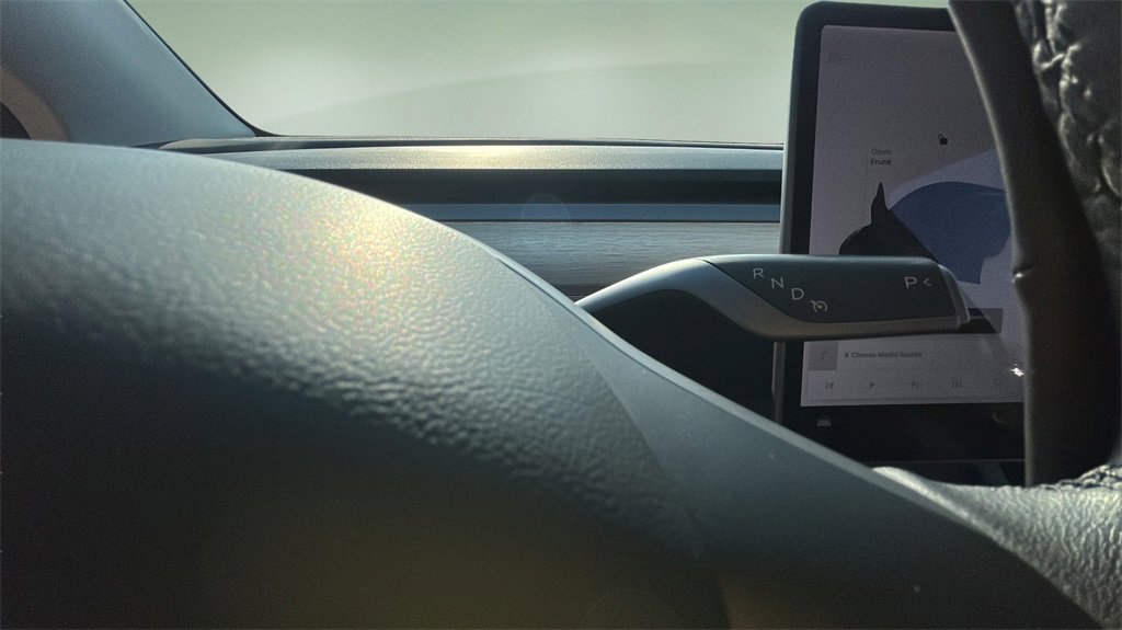 Used 2021 Tesla Model Y Long Range image 28