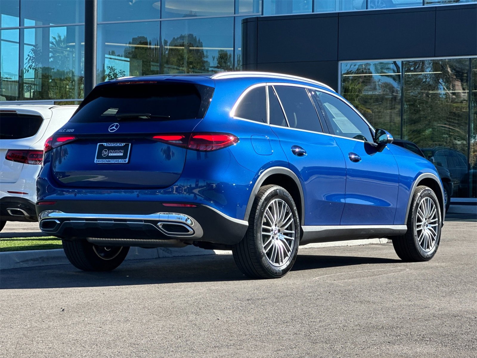 Certified 2025 Mercedes-Benz GLC 300 image 3