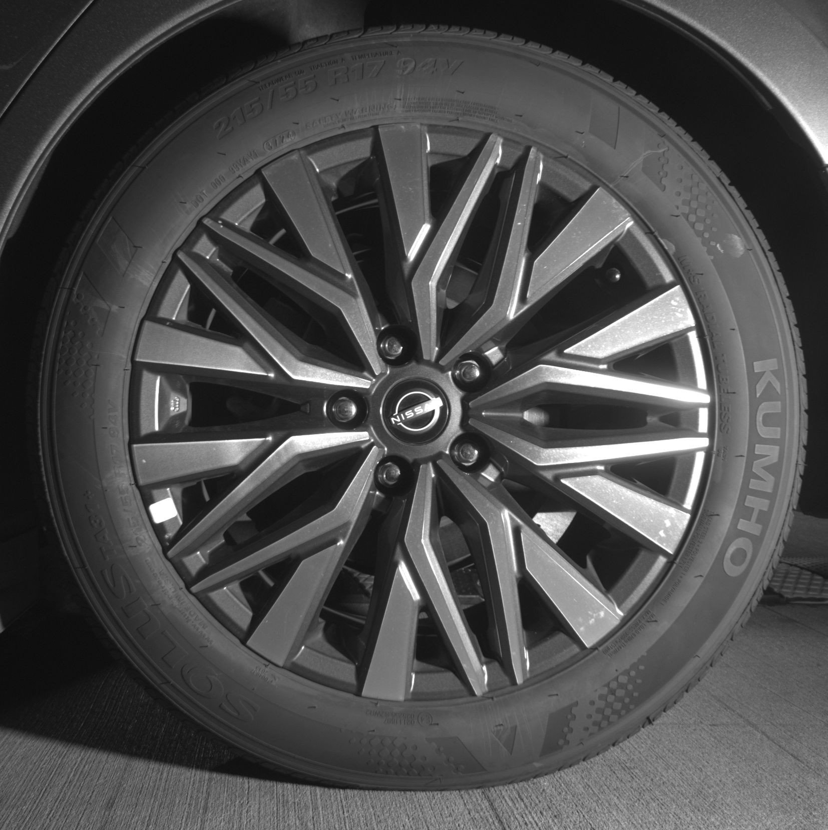 Used 2025 Nissan Altima 2.5 SV FWD image 14