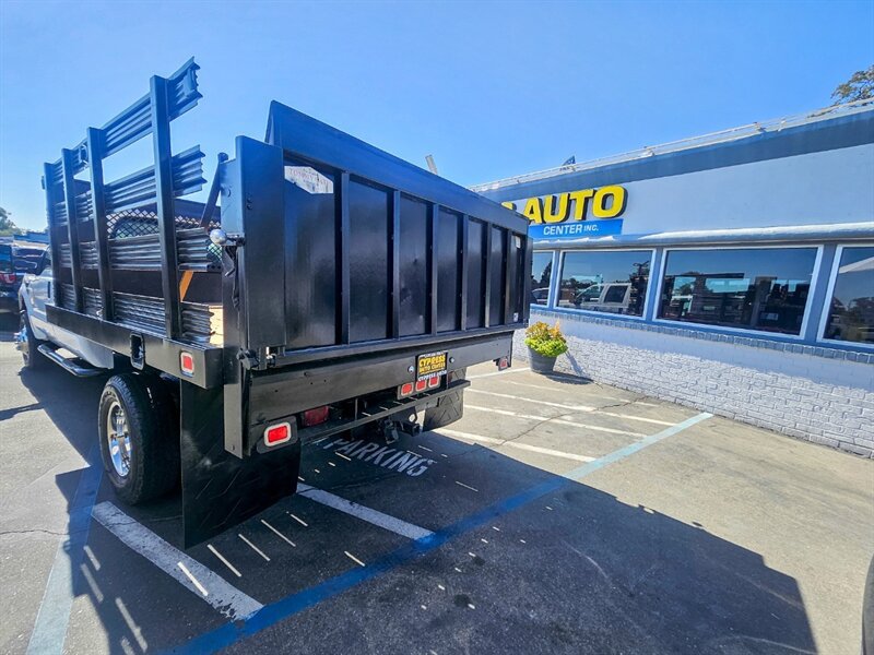 Used 2009 Ford F350 4x4 Crew Cab DRW Super Duty image 4