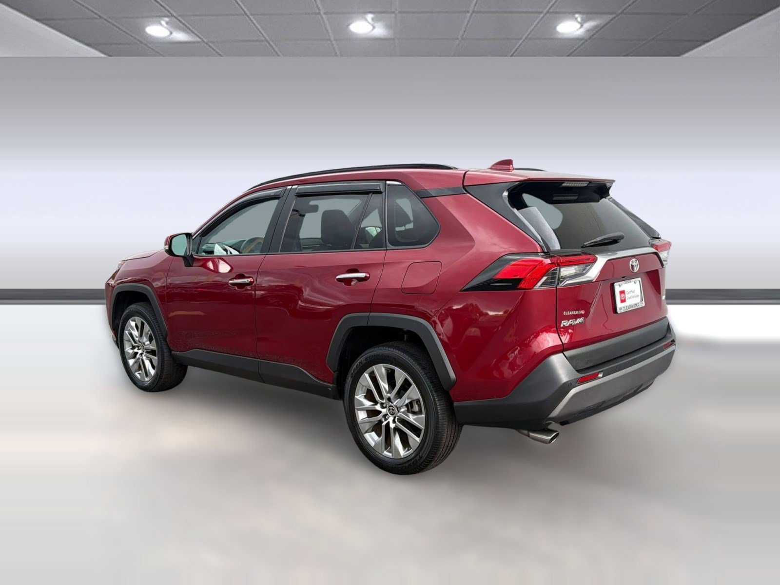 Used 2021 Toyota RAV4 Limited FWD image 3
