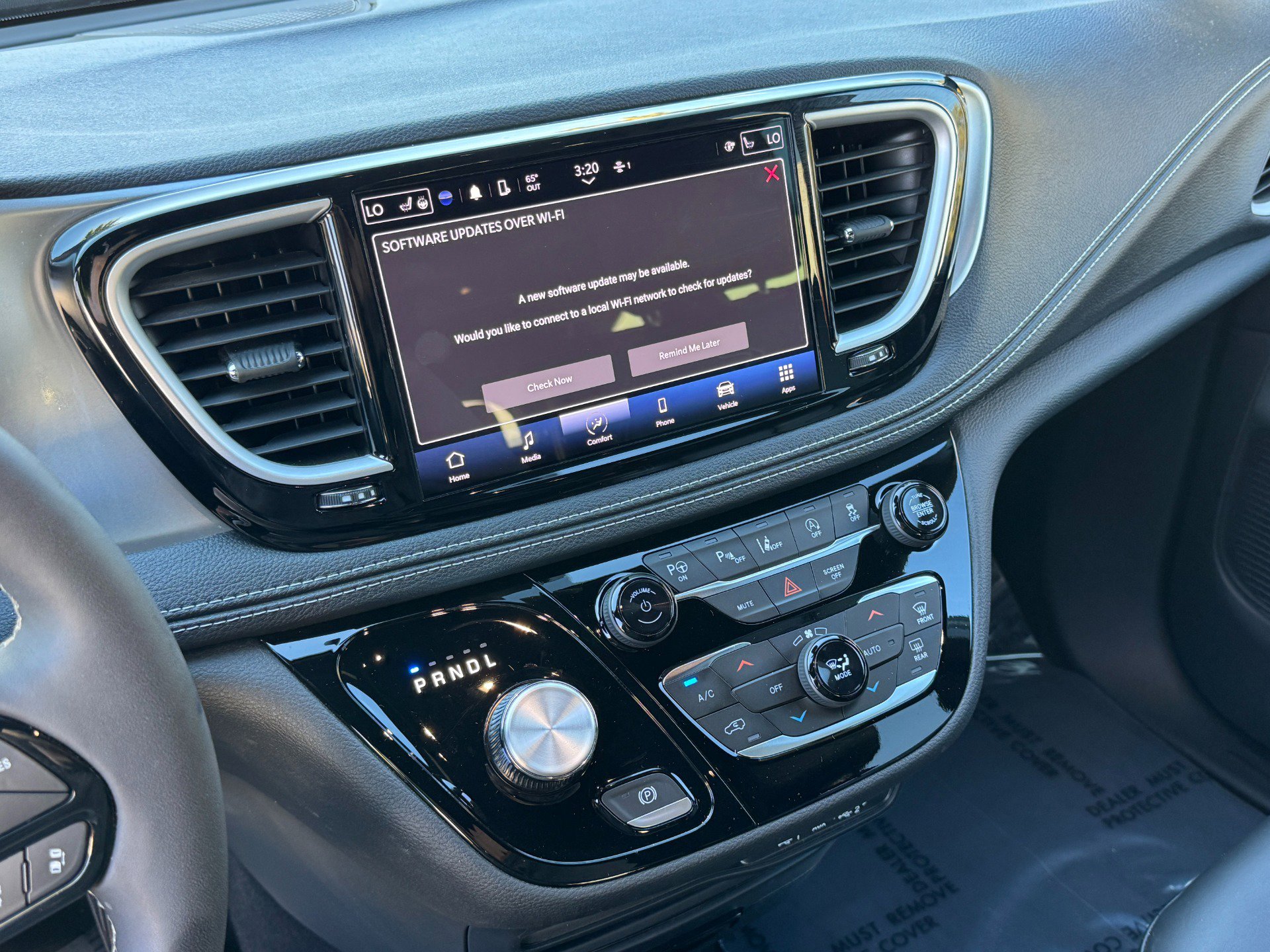 Used 2023 Chrysler Pacifica Touring-L w/ S Appearance Package image 33