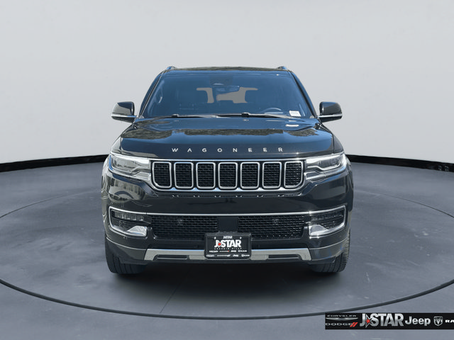 Used 2022 Jeep Wagoneer Series III AWD/4WD image 2