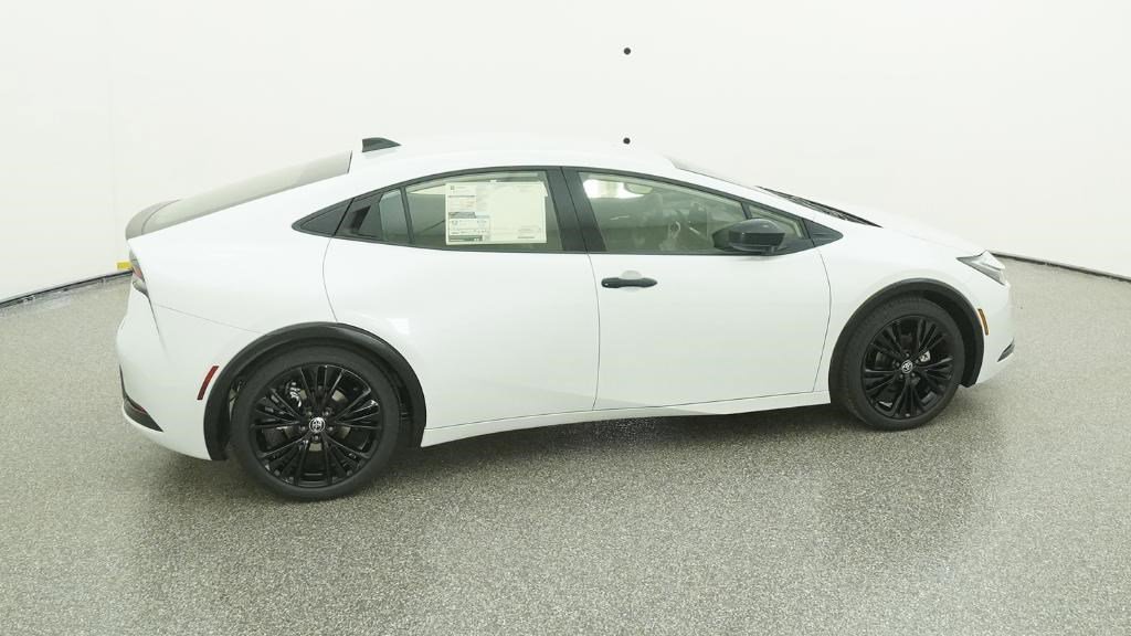 New 2026 Toyota Prius FWD image 87