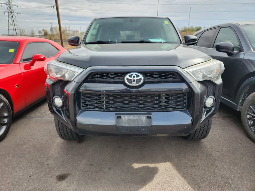 Used 2015 Toyota 4Runner SR5 image 3