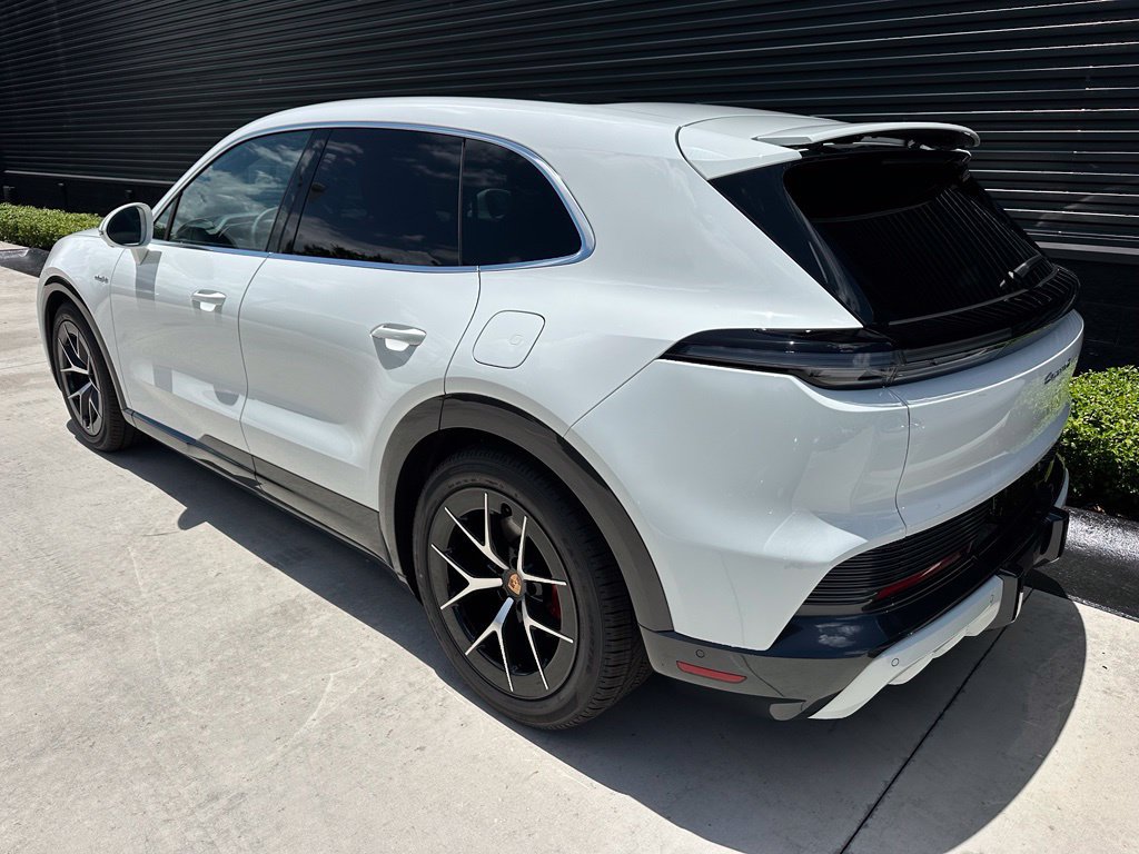 New 2026 Porsche Cayenne S AWD/4WD image 3