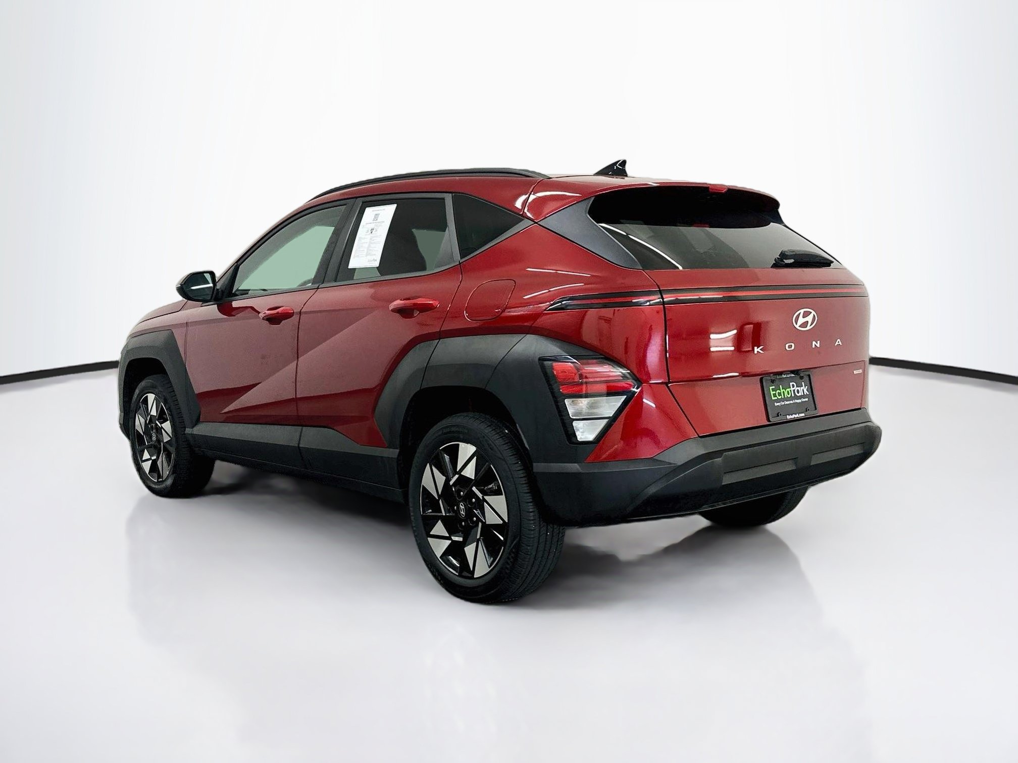 Used 2025 Hyundai Kona SEL AWD/4WD image 5