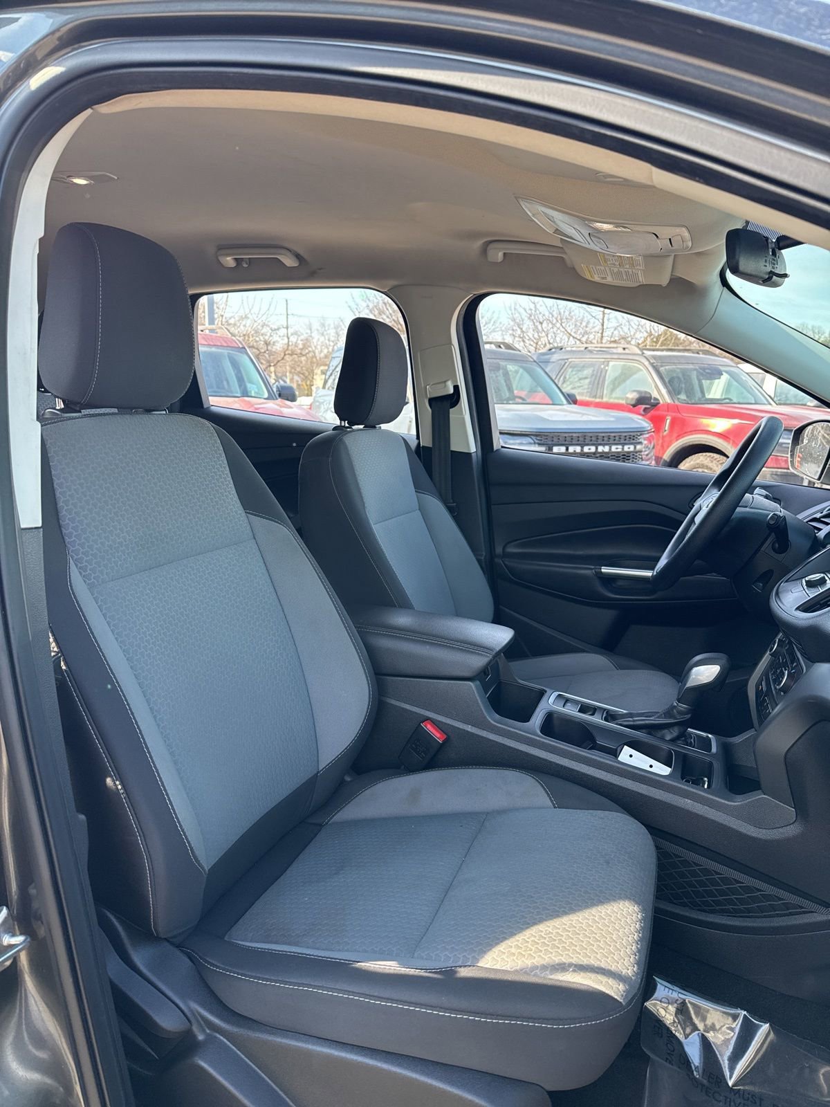 Used 2019 Ford Escape SE image 17