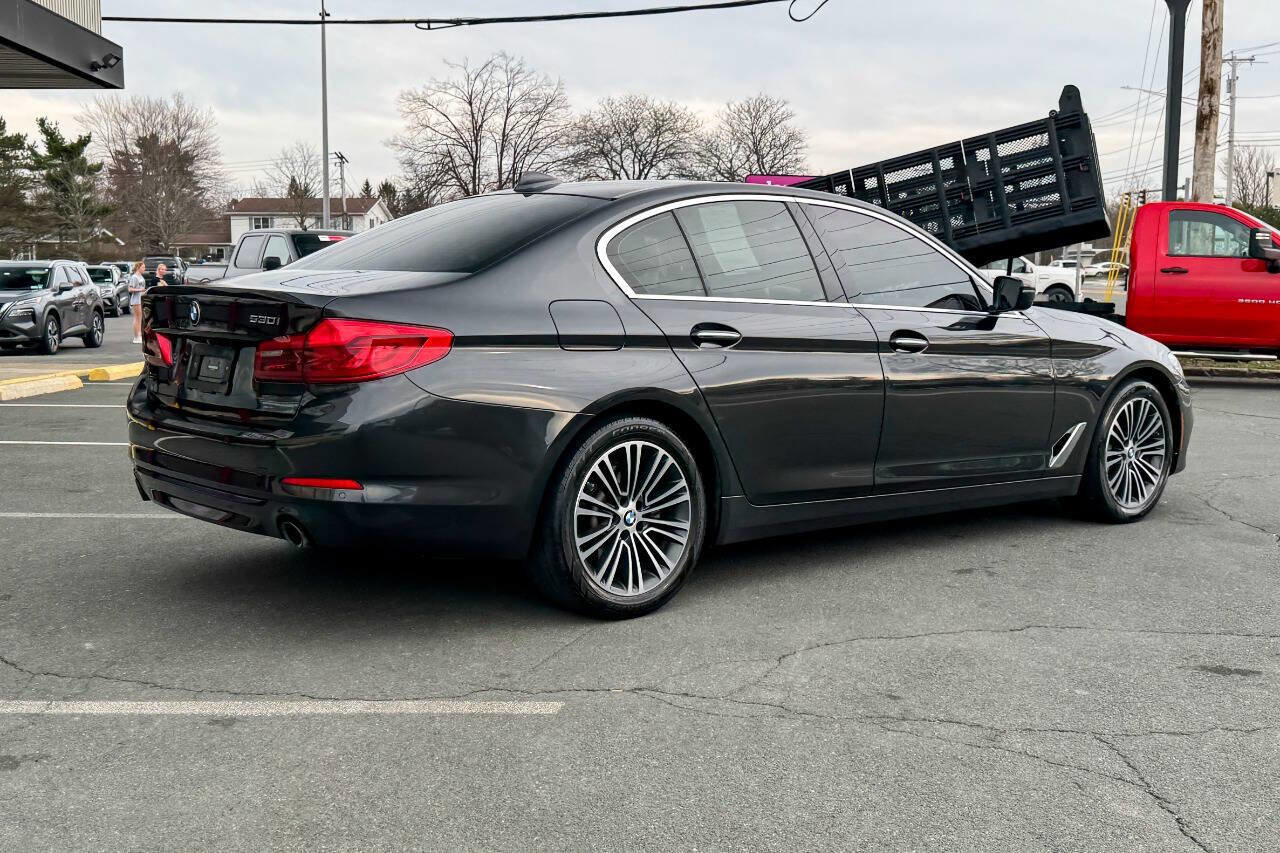 Used 2018 BMW 530i xDrive image 4