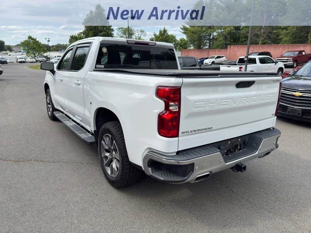 Certified 2021 Chevrolet Silverado 1500 LT w/ Z71 Off-Road Package AWD/4WD image 4