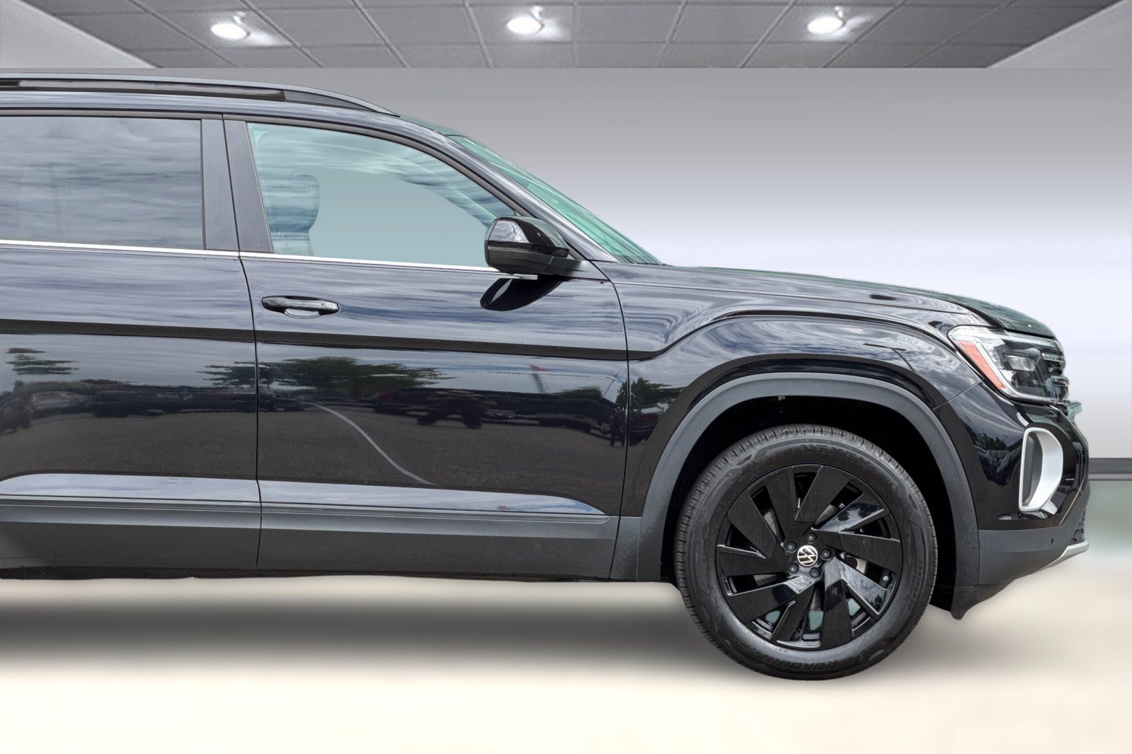 Used 2026 Volkswagen Atlas SE AWD/4WD image 35