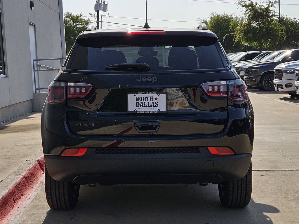 New 2026 Jeep Compass Latitude AWD/4WD image 4