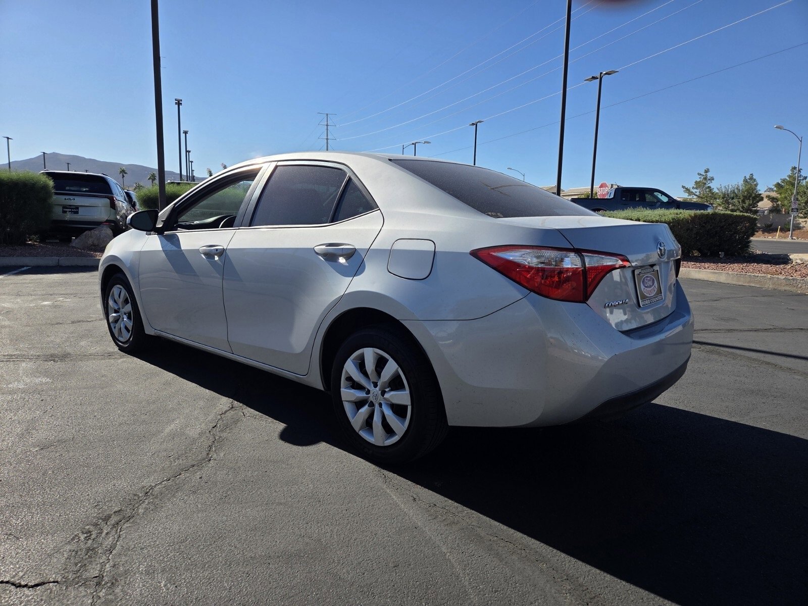 Used 2015 Toyota Corolla LE image 4