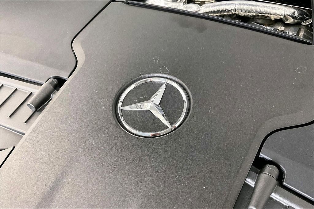 New 2026 Mercedes-Benz GLS 580 4MATIC image 17