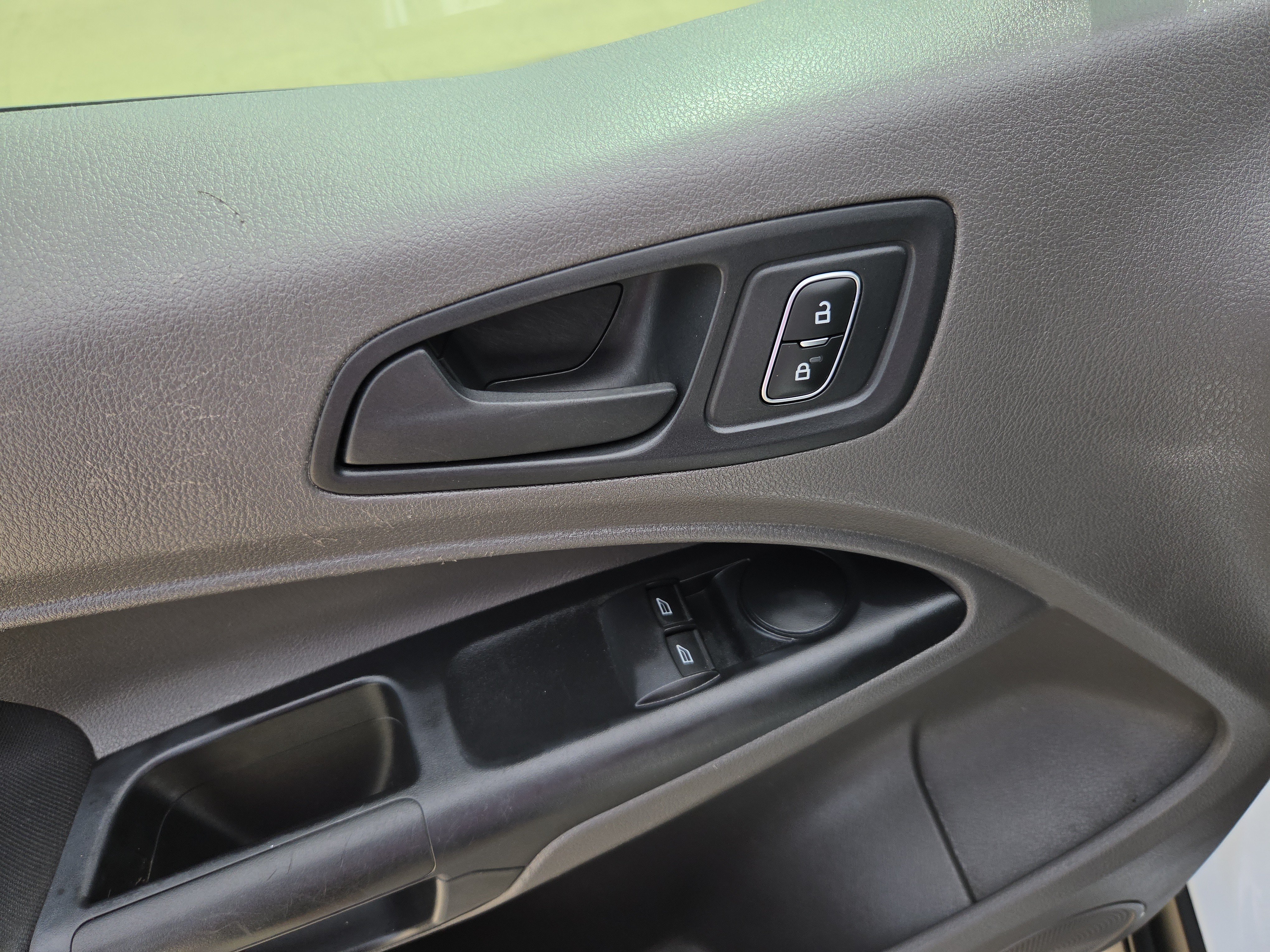 Used 2021 Ford Transit Connect XL FWD image 16