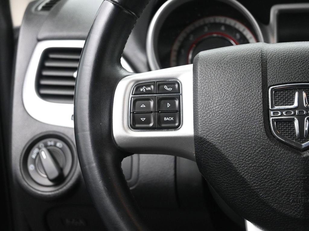 Used 2017 Dodge Journey SE w/ Flexible Seating Group image 32