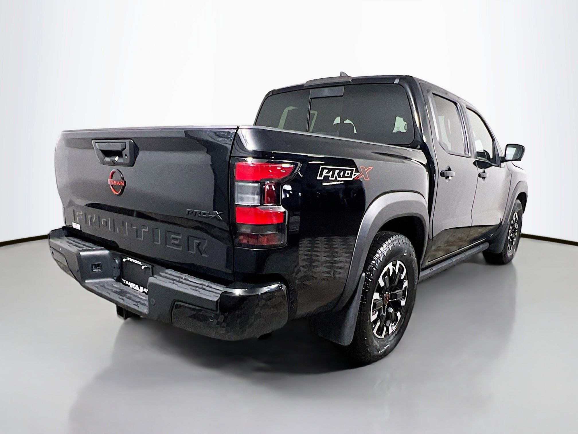 Used 2024 Nissan Frontier Pro-X w/ Pro Convenience Package image 4
