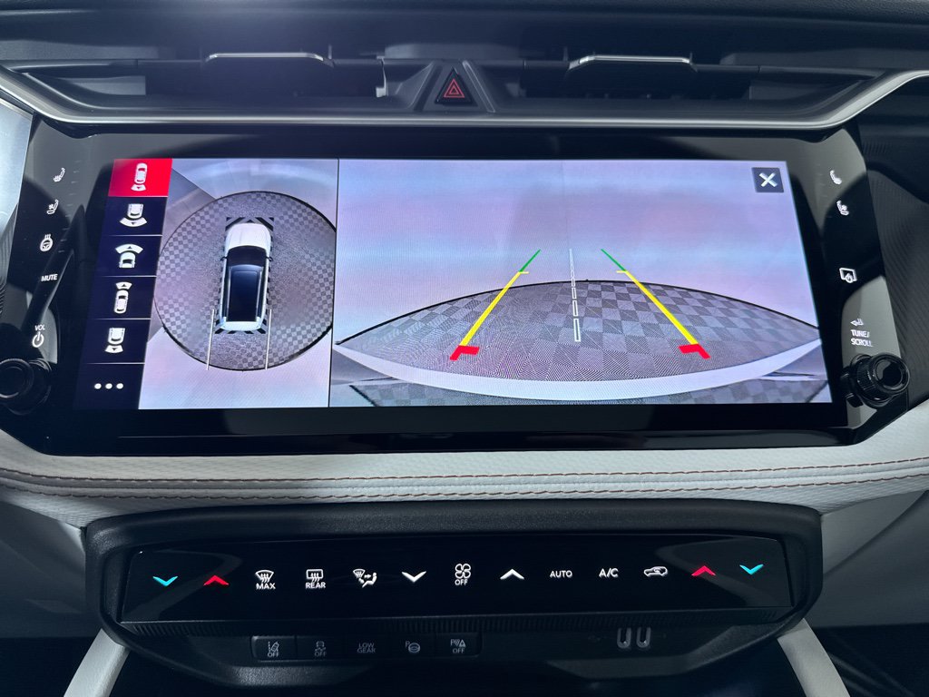 New 2026 Jeep Cherokee Overland w/ Advanced Pro Tech Group AWD/4WD image 18